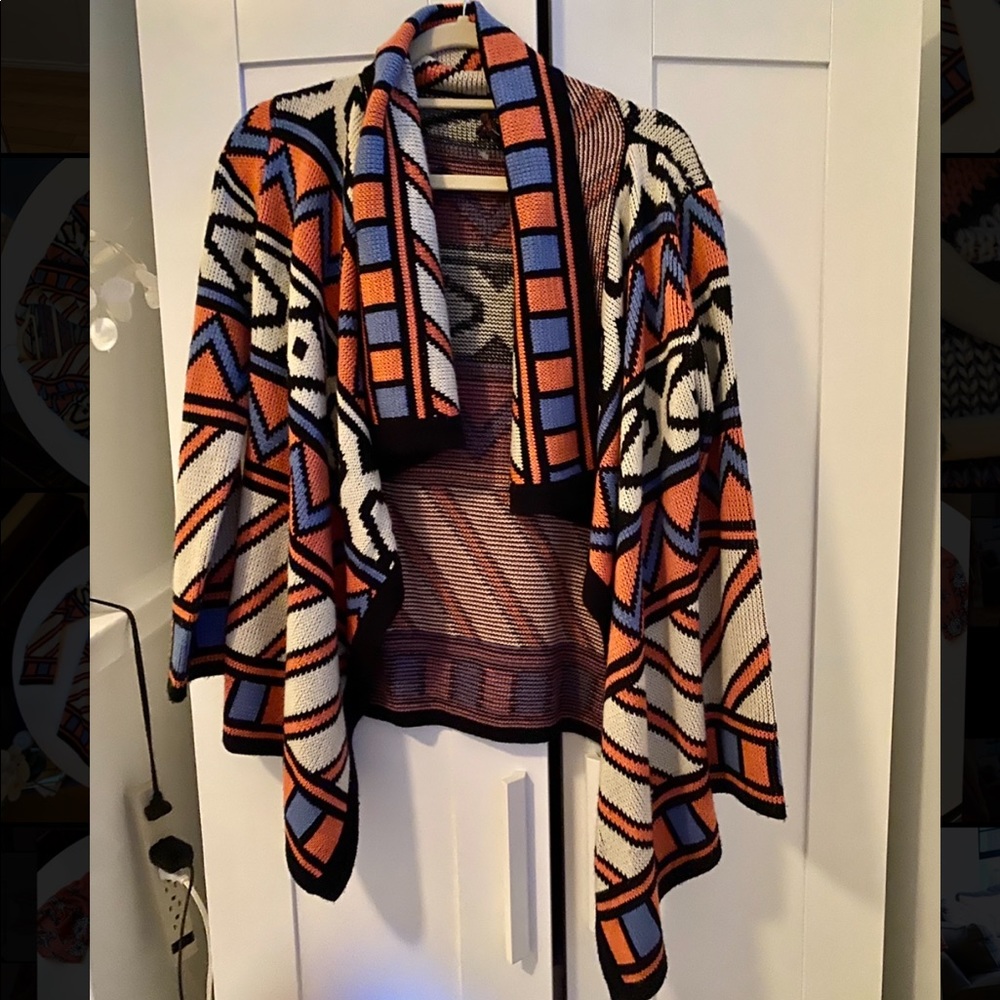 S/M Printed Sweater Cardigan